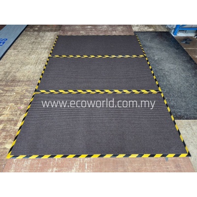 4ft_x_8ft_-_caution_border_3